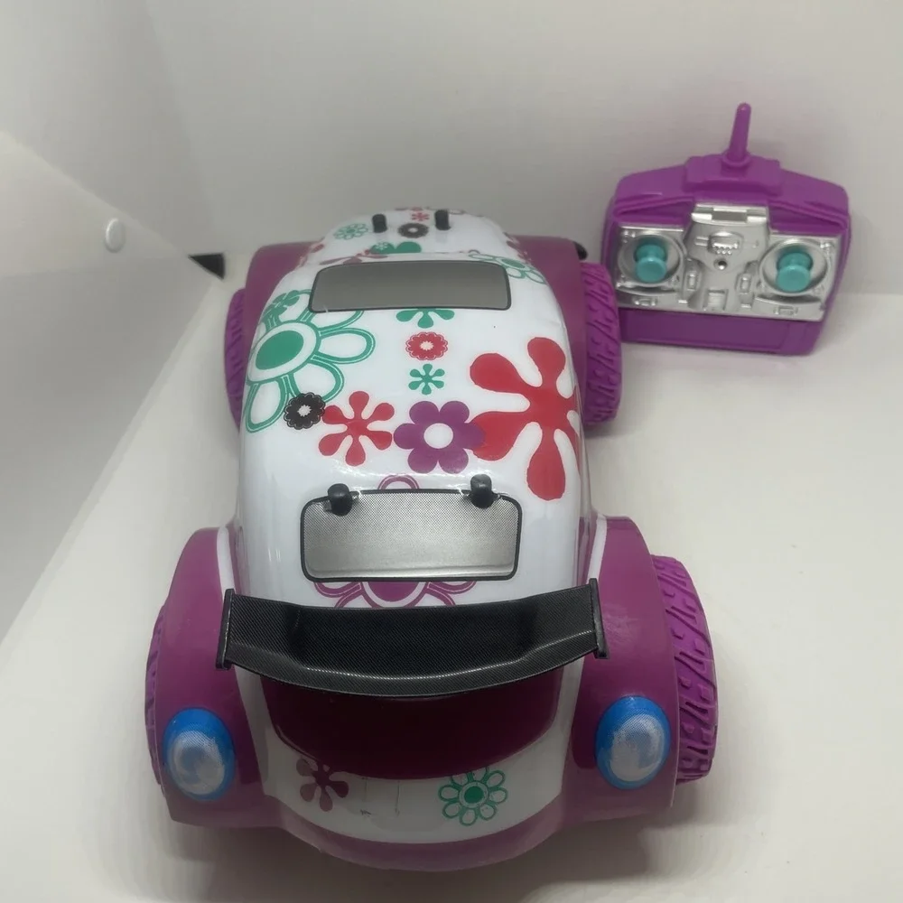 Sharper Image Pink & Purple Pixie Cruiser RC‎ Car Doodle Bug